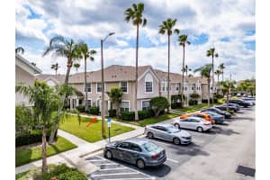 724 KENSINGTON LAKE CIRCLE, BRANDON, FL 33511 - MLS#MFRTB8375077
