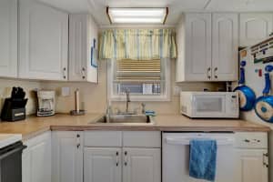 104 SAINT KITTS WAY, APOLLO BEACH, FL 33572 - MLS#MFRTB8375101