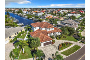 949 SYMPHONY ISLES BOULEVARD, APOLLO BEACH, FL 33572 Sold 07/18/25