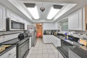 601 CEDAR GROVE DRIVE, BRANDON, FL 33511 Sold 08/12/25