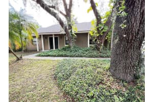 3907 APPLEGATE CIRCLE, BRANDON, FL 33511 Sold 09/17/25