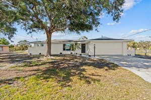 1499 Janet Pl, ENGLEWOOD