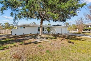 1499 JANET PLACE, ENGLEWOOD, FL 34223 - MLS#MFRTB8375300