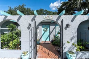 10907 KEWANEE DRIVE, TEMPLE TERRACE, FL 33617 - MLS#MFRTB8375361