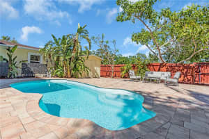 700 66TH AVENUE, ST PETERSBURG, FL 33705 Sold 05/29/25