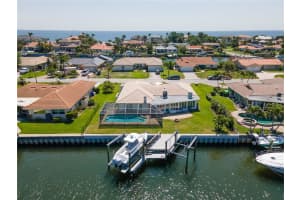 2015 HAWAII AVENUE, ST PETERSBURG, FL 33703 - MLS#MFRTB8375497