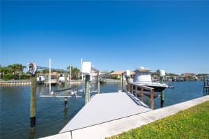 2015 HAWAII AVENUE, ST PETERSBURG, FL 33703 - MLS#MFRTB8375497
