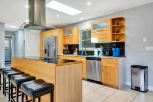3044 GOLDEN RAIN DRIVE, SARASOTA, FL 34232 - MLS#MFRTB8375509