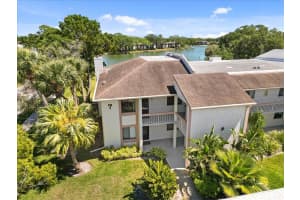 108 LAKEVIEW COURT, OLDSMAR, FL 34677 Sold 10/01/25