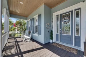 718 MANNS HARBOR DRIVE, APOLLO BEACH, FL 33572 Sold 09/12/25