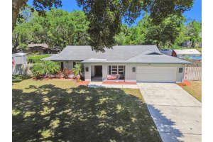 2204 JENNIFER LANE, VALRICO, FL 33594 Sold 06/18/25