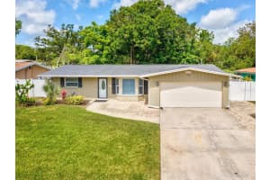1390 S Hillcrest Ave, CLEARWATER