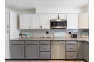 1390 HILLCREST AVENUE, CLEARWATER, FL 33756 - MLS#MFRTB8375760