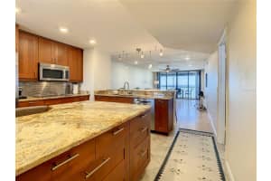 18304 GULF BOULEVARD, REDINGTON SHORES, FL 33708 - MLS#MFRTB8375786