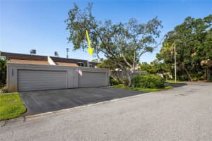 10605 CARROLLBROOK LANE, TAMPA, FL 33618 Sold 07/31/25