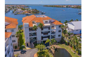 1042 Bellasol Way #202, APOLLO BEACH