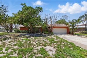 2001 IOWA AVENUE, ST PETERSBURG, FL 33703 - MLS#MFRTB8375812