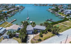 712 SUNSET COVE, MADEIRA BEACH, FL 33708 Sold 07/10/25