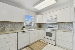 854 SKY LOCH DRIVE, DUNEDIN, FL 34698 Sold 08/13/25