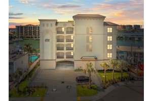 211 Dolphin Pt #403, CLEARWATER BEACH