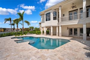6202 PASADENA POINT BOULEVARD, GULFPORT, FL 33707 Sold 06/24/25