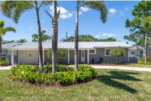 1183 35th Ave Ne, ST PETERSBURG