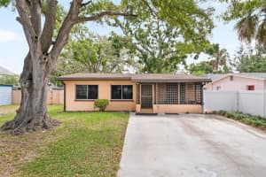 7141 56th St N, PINELLAS PARK