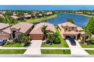 5728 SUNSET FALLS DRIVE, APOLLO BEACH, FL 33572 - MLS#MFRTB8376453