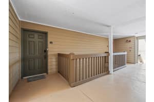 9481 HIGHLAND OAK DR DRIVE, TAMPA, FL 33647 - MLS#MFRTB8376460