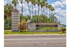 736 ISLAND WAY, CLEARWATER BEACH, FL 33767 - MLS#MFRTB8376468