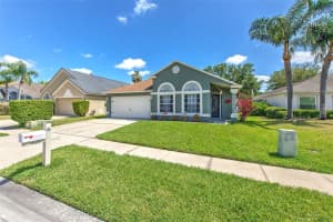 1624 MAXIMILIAN DRIVE, WESLEY CHAPEL, FL 33543 - MLS#MFRTB8376494