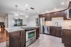 10 HARBOR COVE STREET, SAFETY HARBOR, FL 34695 Sold 05/19/25
