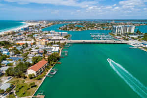 135 92ND AVENUE, TREASURE ISLAND, FL 33706 Sold 10/17/25