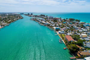 135 92ND AVENUE, TREASURE ISLAND, FL 33706 Sold 10/17/25