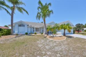 2004 Berry Roberts Dr, SUN CITY CENTER