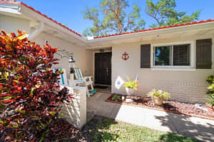 2731 SUNNY BREEZE AVENUE, LARGO, FL 33770 Sold 06/09/25