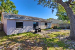 1915 PEPPERTREE DRIVE, OLDSMAR, FL 34677 Sold 08/27/25