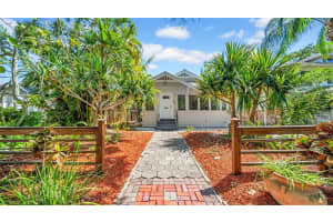 220 19TH AVENUE, ST PETERSBURG, FL 33705 - MLS#MFRTB8376814