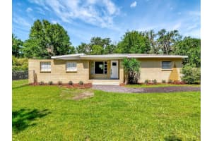 2054 Deerwood Rd, SEFFNER