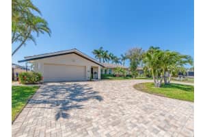 4118 48TH AVENUE, ST PETERSBURG, FL 33711 Sold 05/28/25