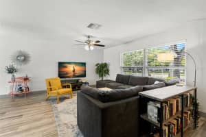 914 WOODLAND DRIVE, PALM HARBOR, FL 34683 Sold 07/02/25