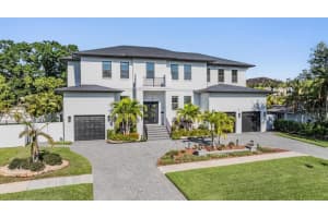 481 W Davis Blvd, TAMPA