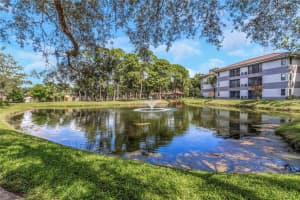 2650 COUNTRYSIDE BOULEVARD, CLEARWATER, FL 33761 Sold 08/22/25
