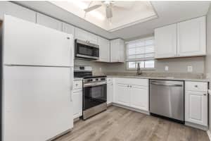 942 CAPRI ISLES BOULEVARD, VENICE, FL 34292 - MLS#MFRTB8377293