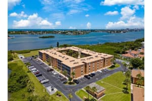 12760 Indian Rocks Rd #1110(furnished), LARGO