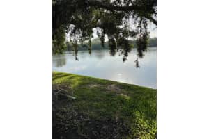 782 VILLAGE LAKE TERRACE, ST PETERSBURG, FL 33716 - MLS#MFRTB8377452