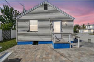 103 146TH AVENUE, MADEIRA BEACH, FL 33708 - MLS#MFRTB8377495