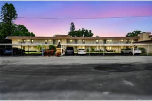 9945 47th Ave N #208, ST PETERSBURG