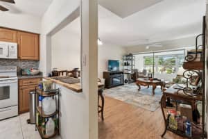 9945 47TH AVENUE, ST PETERSBURG, FL 33708 - MLS#MFRTB8377500