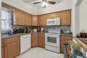 9945 47TH AVENUE, ST PETERSBURG, FL 33708 - MLS#MFRTB8377500